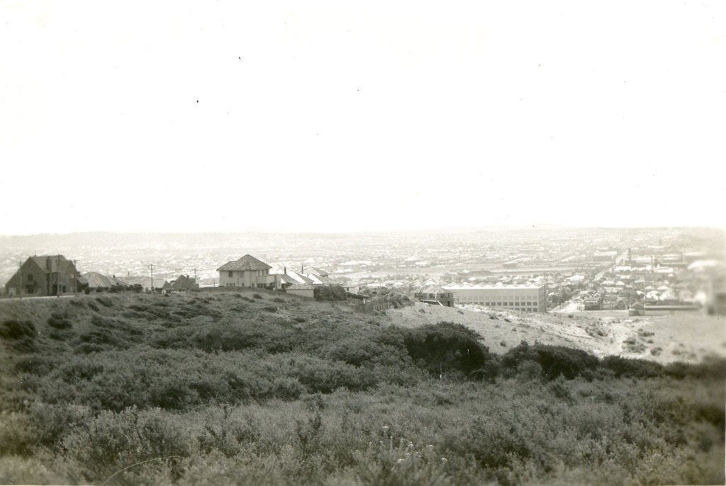 The Hill (Newcastle) looking west. c. 1940s. University of Newcastle Cultural Collections